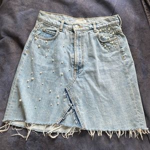 Zara, jean skirt with pearl details, S